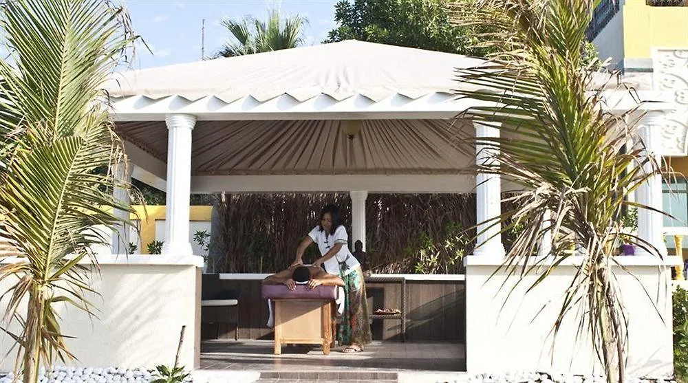 *****  Royal Beach Resort & Spa Sharjah United Arab Emirates