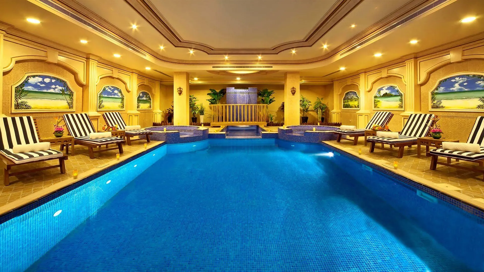 *****  Royal Beach Resort & Spa Sharjah United Arab Emirates