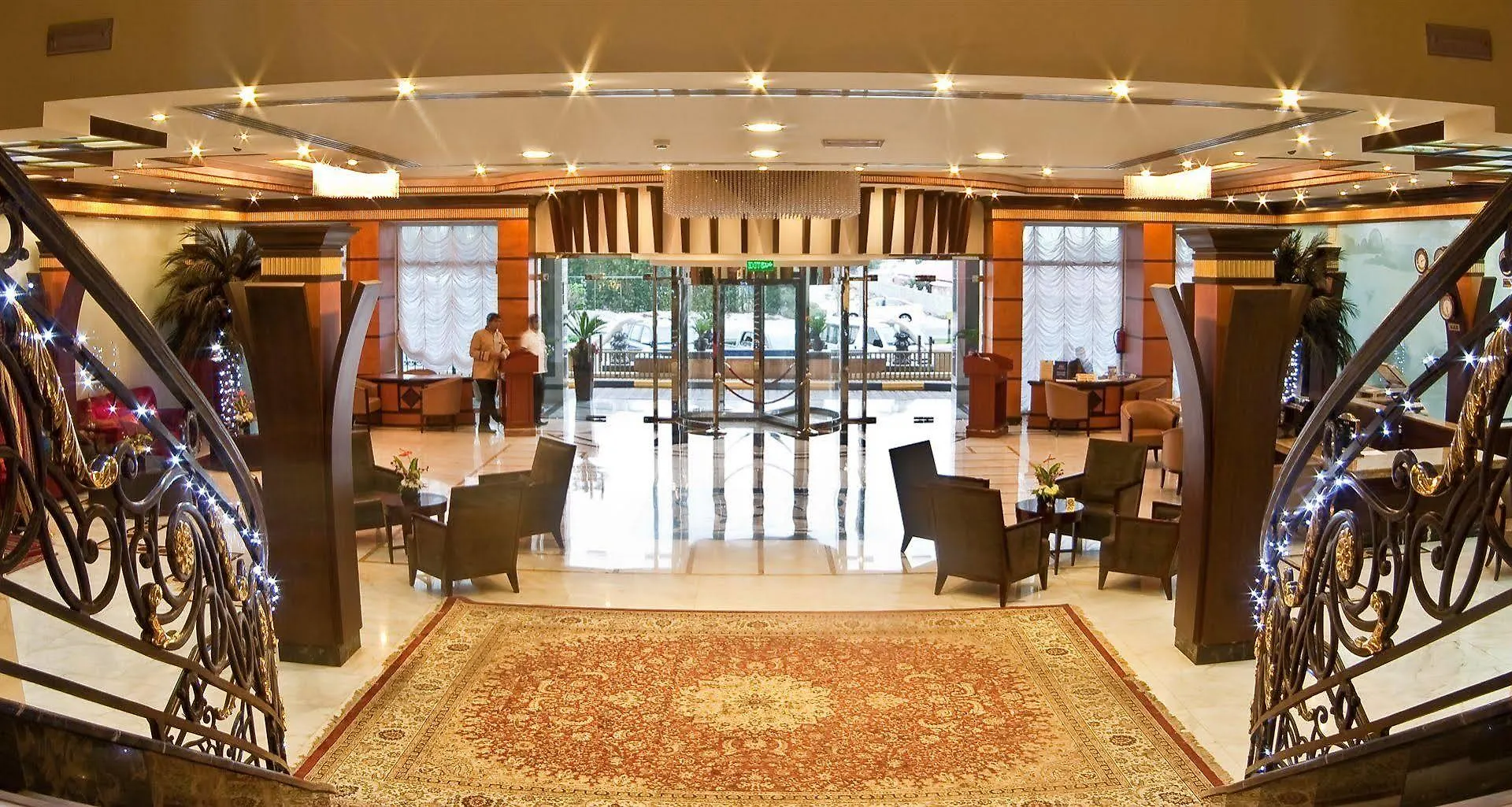 Royal Beach Resort & Spa Sharjah 5*,